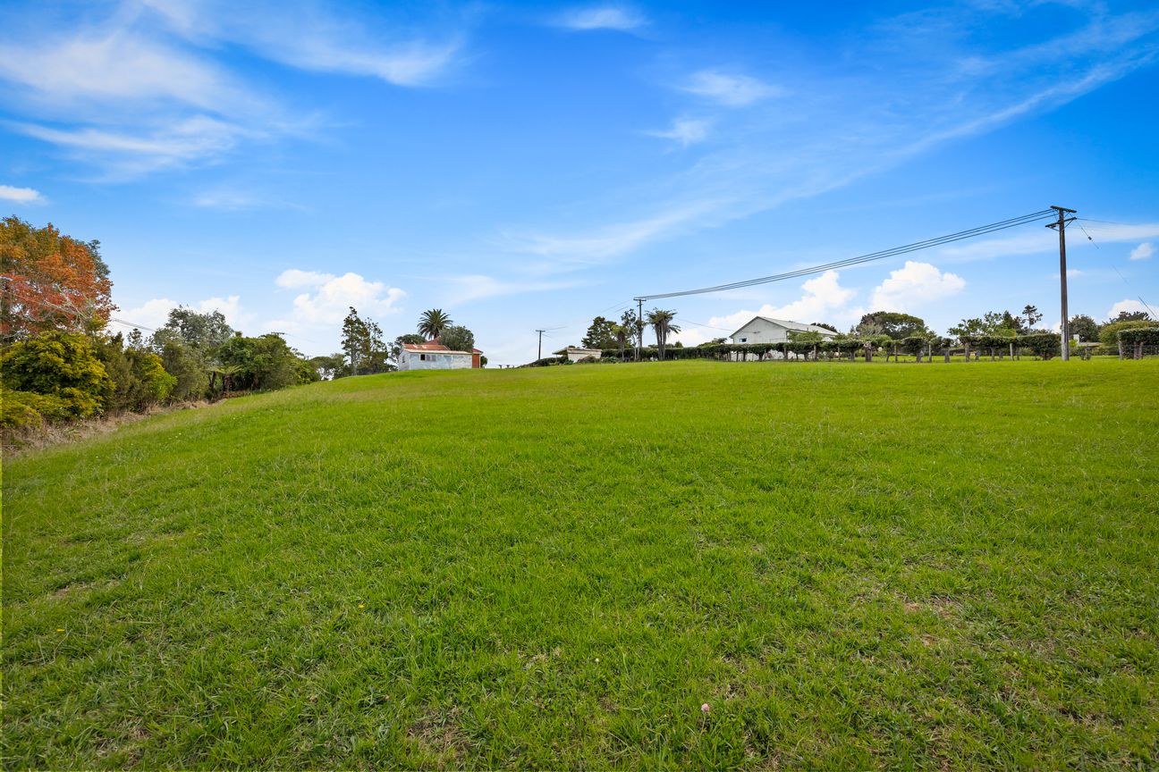 Waterfront beauty - 6475sqm of Pure Possibility - Więcej