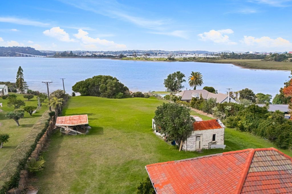 Waterfront beauty - 6475sqm of Pure Possibility - Widok 4