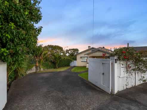 14 West View Road, Westmere