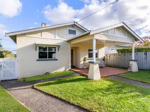 14 West View Road, Westmere