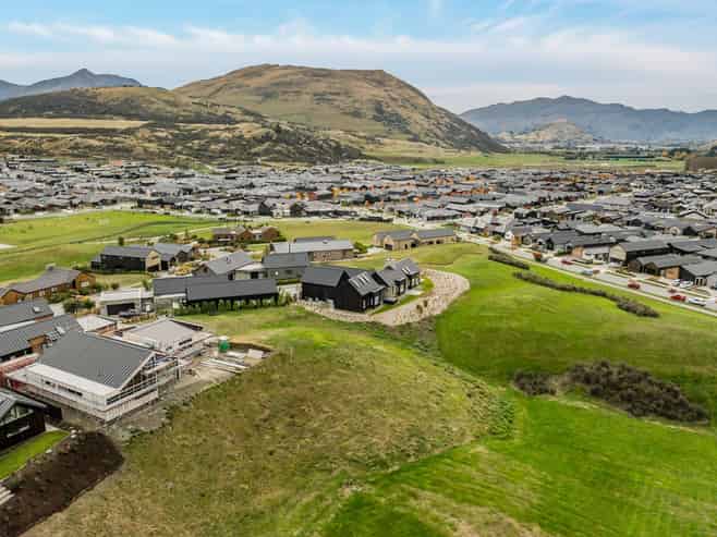 36 Cunninghams Drive, Jacks Point