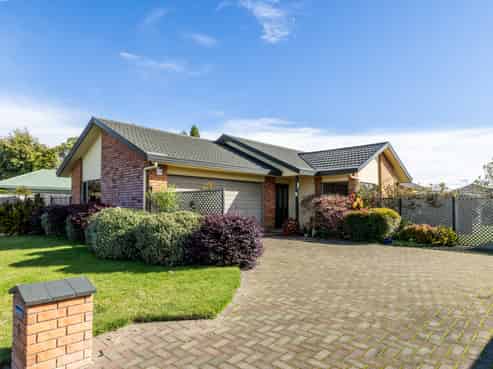8 Rosehill Way, Taradale