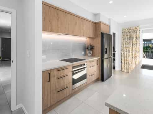 7 Willowbrook Place, Clive
