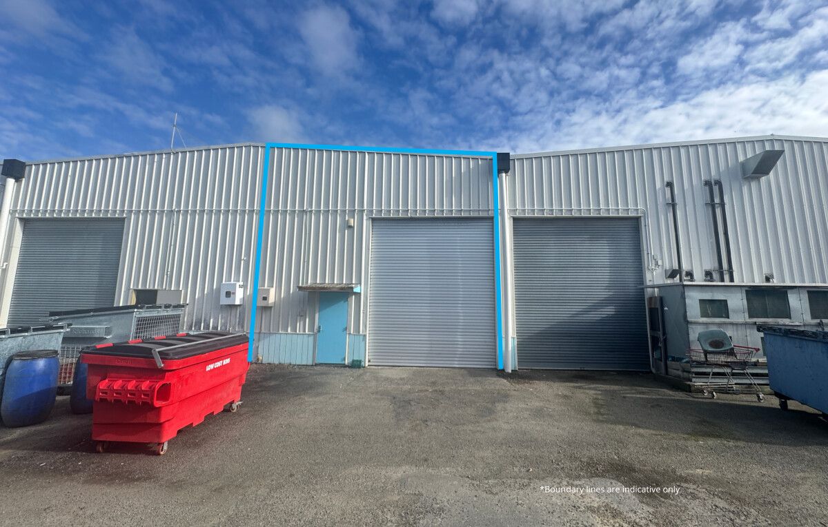 Trade or Store – This Unit Does It All!