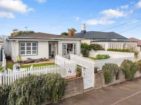6 Church Street, Devonport