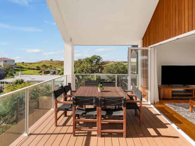 1335D Papamoa Beach Road, Papamoa