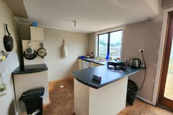 406 Taylorville Road, Coal Creek
