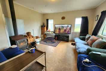 406 Taylorville Road, Coal Creek