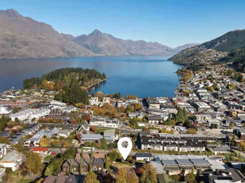 41 Hallenstein Street, Queenstown Central