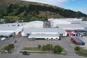 Motivated Landlord - 2164sq m industrial available now!