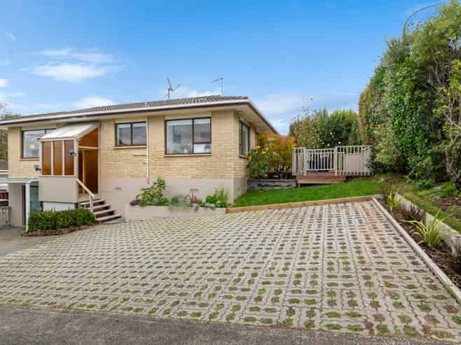 1/94 Glamorgan Drive, Torbay
