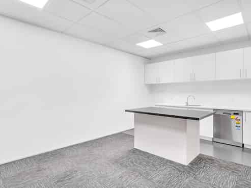 Prime Airport Office Opportunities