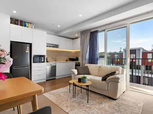 214/1817A Great North Road, Avondale
