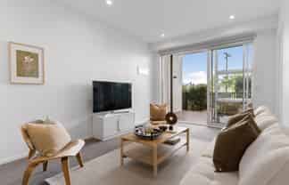 G02/26B Racecourse Parade, Avondale