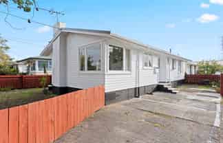 67 Cobham Crescent, Kelston