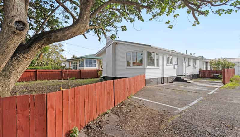 67 Cobham Crescent, Kelston