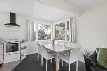67 Cobham Crescent, Kelston