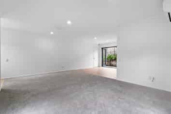 5/35 Highgrove Lane, Totara Vale