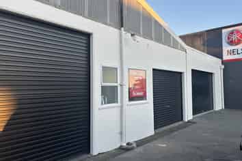 Well-Positioned Workshop/Warehouse