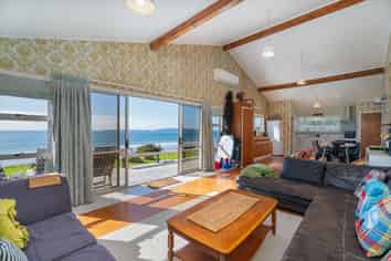 244 Kenwood Drive, Matarangi