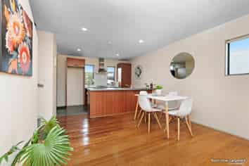 57/42 Holly Street, Avondale