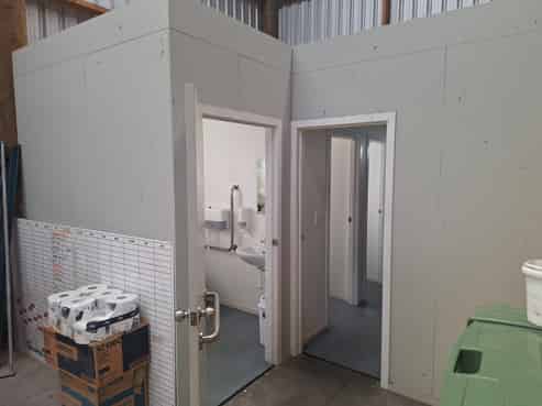 Workshop, Offices and Fenced Yard