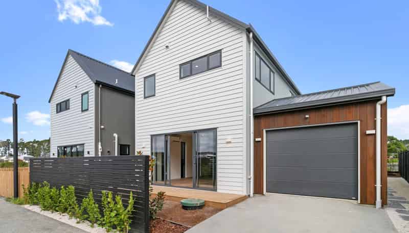 77E  Schoolside Road, Huapai