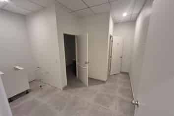 Superior Show Room, Prominent Profile!