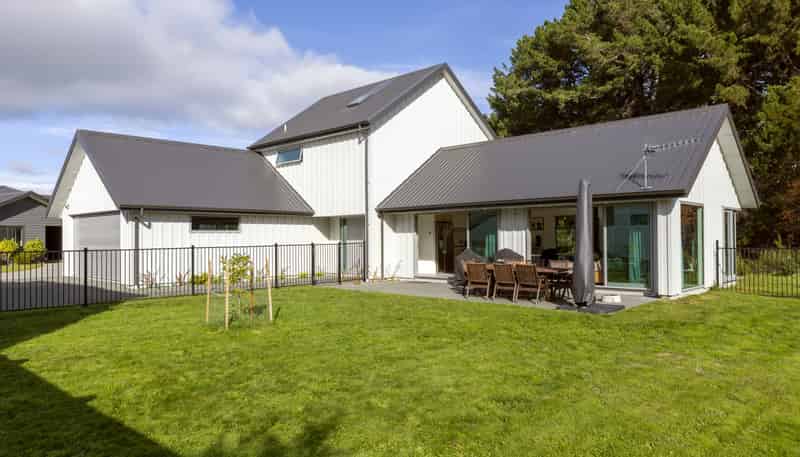 112 Harakeke Drive, Wharewaka