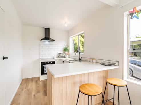 100A Normandale Road, Normandale