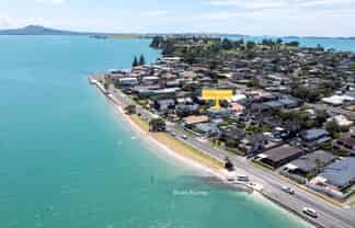 2/17 The Parade, Bucklands Beach