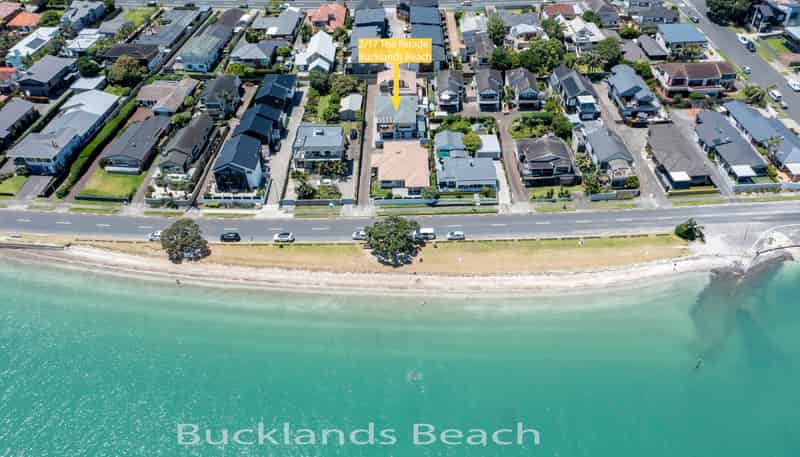 2/17 The Parade, Bucklands Beach