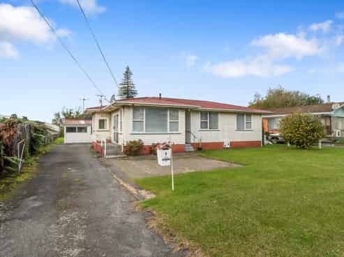 9 Martin Street, Utuhina
