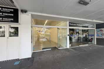 Prime ground floor retail space!