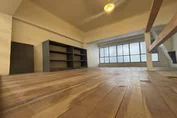 Prime ground floor retail space!