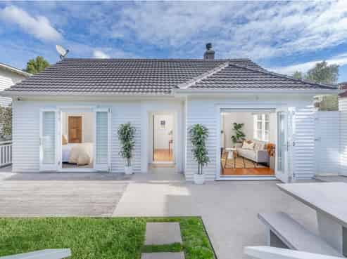 126 Garnet Road, Westmere