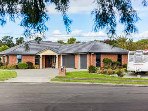 32 Weld Street, Levin