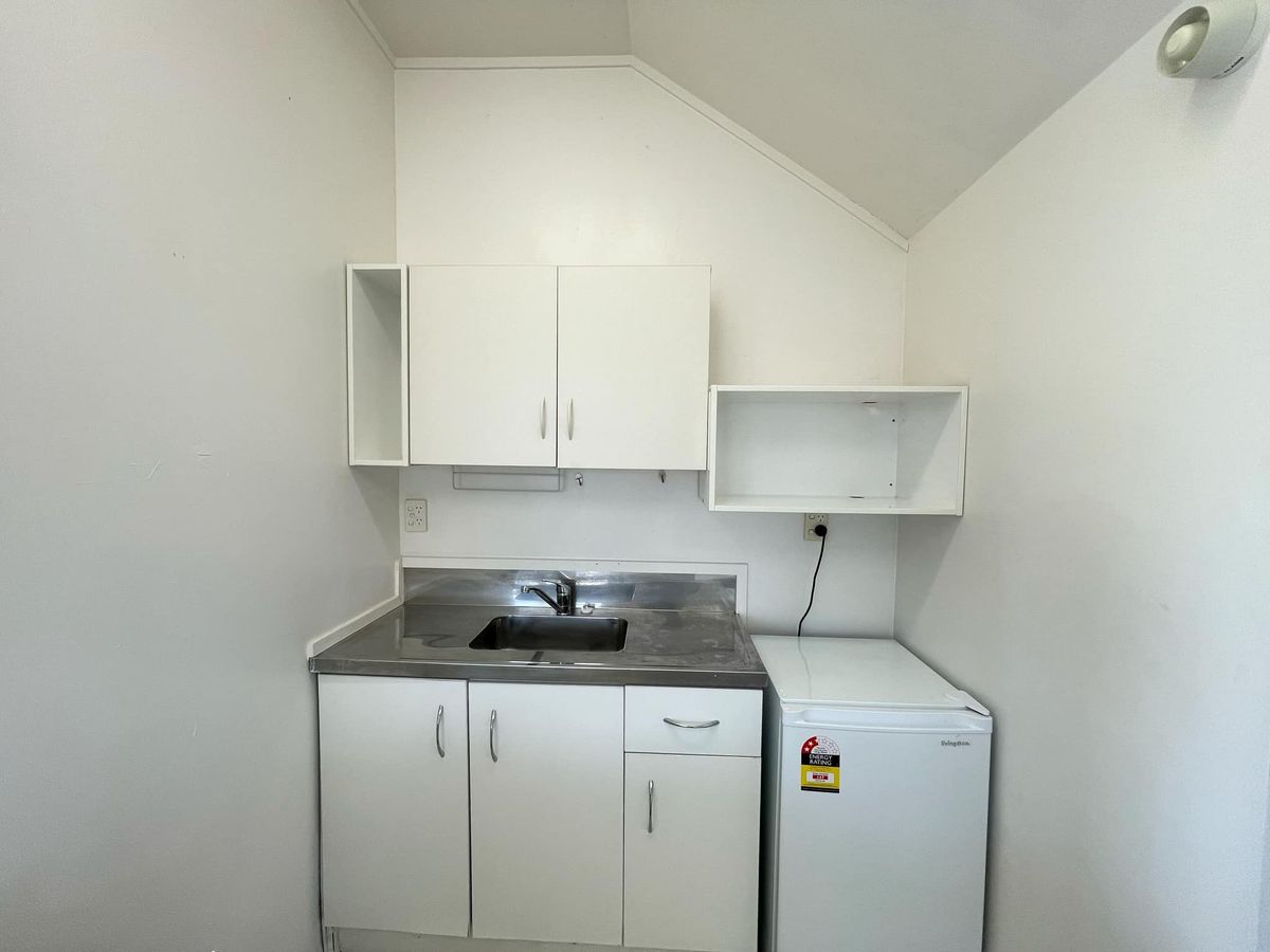 LEASE AND TERMS NEGOTIABLE! MAKE YOUR OFFER! - Ansicht 4
