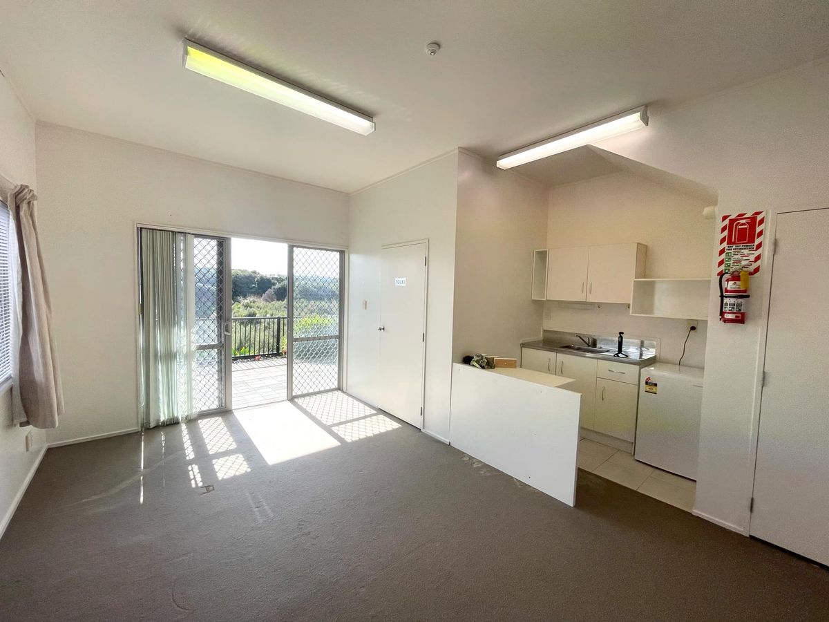 LEASE AND TERMS NEGOTIABLE! MAKE YOUR OFFER! - Ansicht 2
