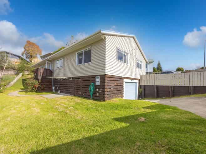 20 Hartis Avenue, Huntly