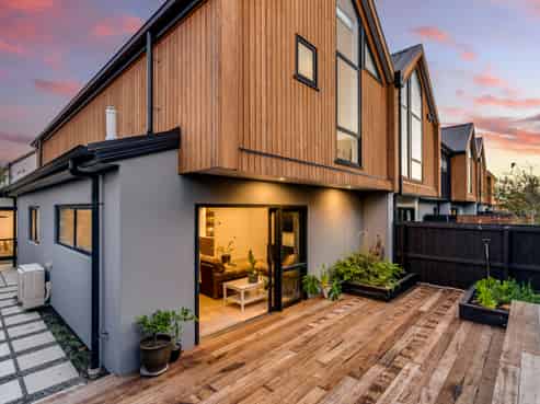 5/20 Rhodes Street, Merivale