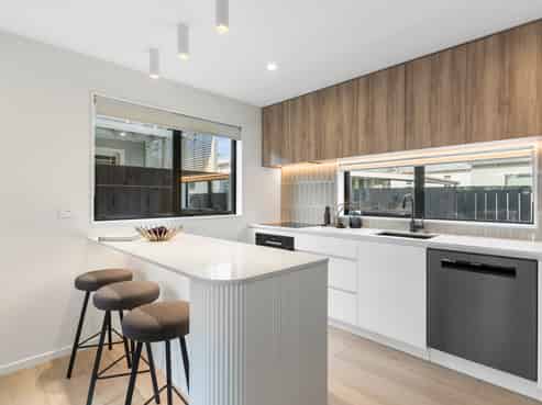 16A Moa Road, Point Chevalier