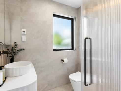 16A Moa Road, Point Chevalier