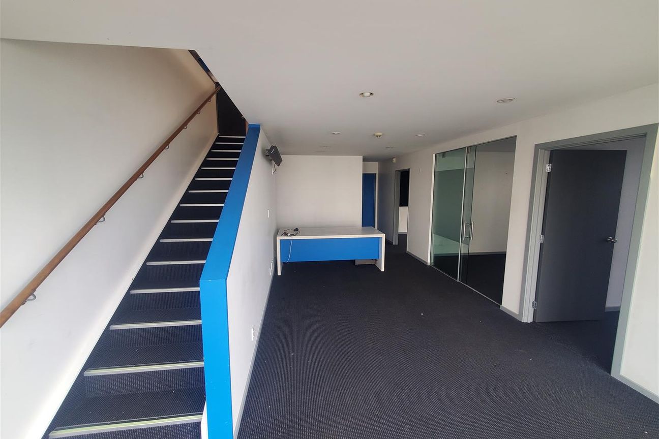 Moorhouse  Ave Warehouse Opportunity – pohled 2