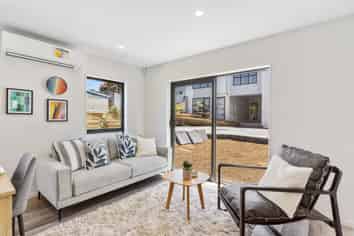 8/156 Coxhead Road, Wattle Downs