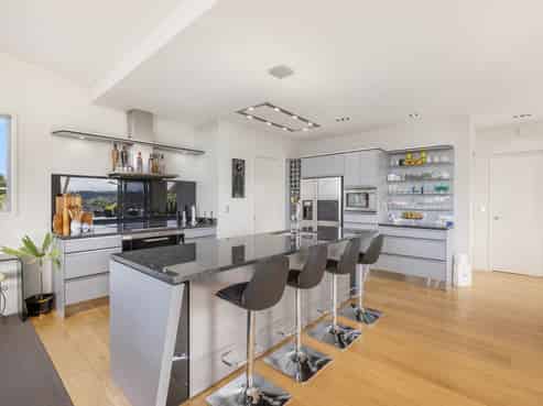 329P Plummers Point Road, Whakamarama