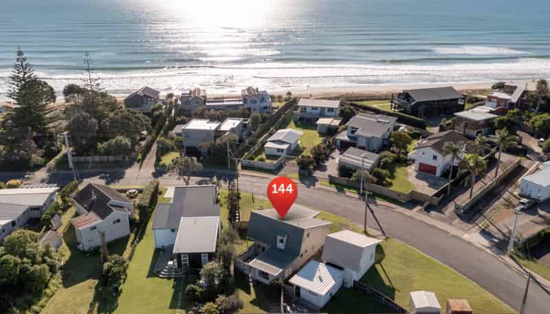 144 Karewa Parade, Papamoa