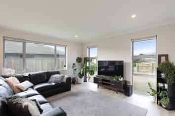 9 Mulberry Lane, Richmond