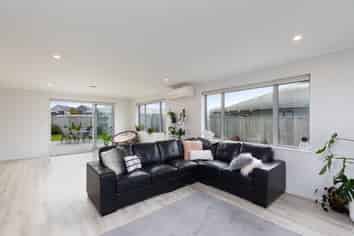 9 Mulberry Lane, Richmond