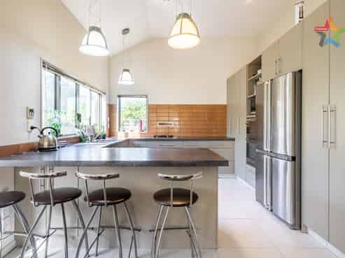 201 Miromiro Road, Normandale